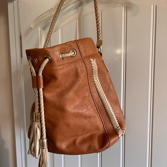 Bucket Drawstring Handbag - Picture 7 of 9